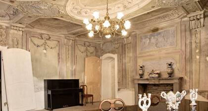 Apartment 'La Rocca di Efisio - Freisa' with Balcony, Wi-Fi and Air Conditioning