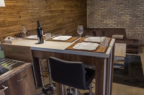 Panoramic-Haus | Wohnbereich | 40-Zoll-LED-Fernseher mit Digitalempfang, Fernseher