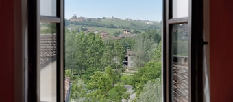 Apartment 'La Rocca di Efisio - Bonarda' with Balcony, Wi-Fi and Air Conditioning