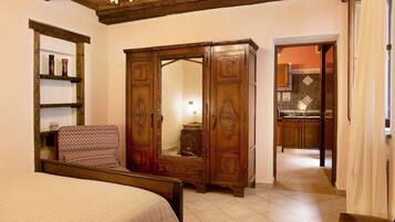 1 quarto, Wi-Fi de cortesia, roupa de cama