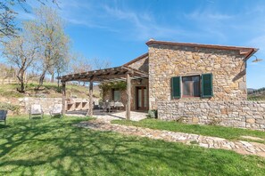 Exterior - Cottage "Podere in Volpaia" with Garden & Wi-Fi (Radda in Chianti)