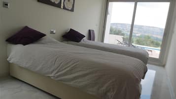 3 chambres, fer et planche Ă  repasser, Wi-Fi gratuit, draps fournis