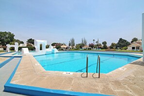 Pool - Apartment 'Cosy Beach Loft Pedras Del Rei' with Shared Pool, Wi-Fi and Air Conditioning (Santa Luzia)