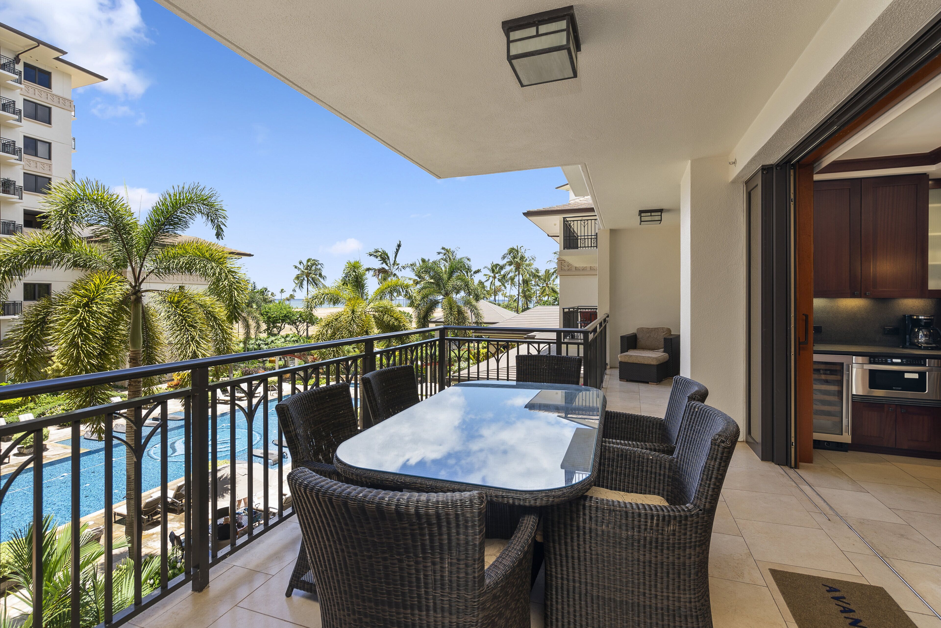 Welcome to Hale Hoaloha! With an ideal location in the charming Ko Olina