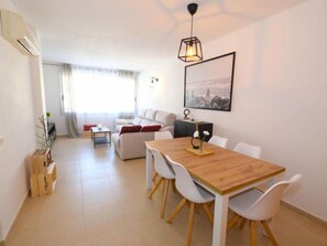 TV - Pedagrosa II by Interhome (St Carles de la Ràpita)