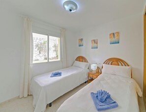 3 chambres, fer et planche à repasser, Wi-Fi
