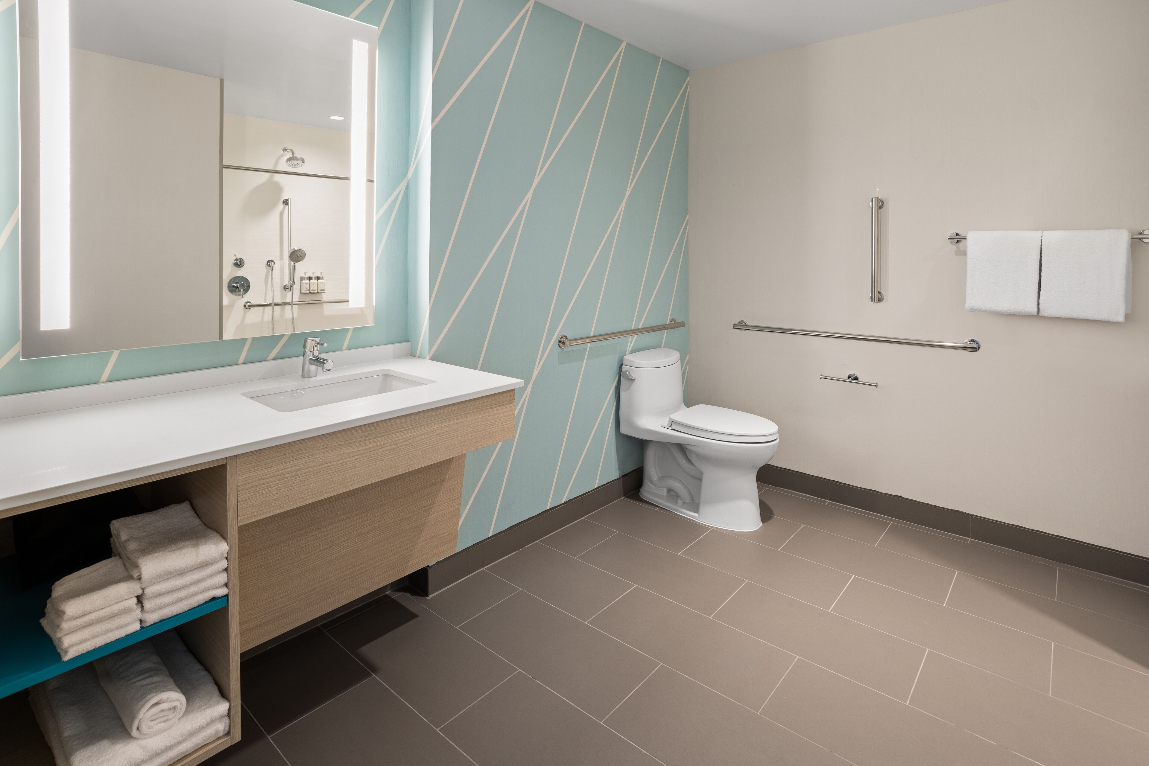 Photo - avid hotels - Brooklyn Dyker Heights by IHG