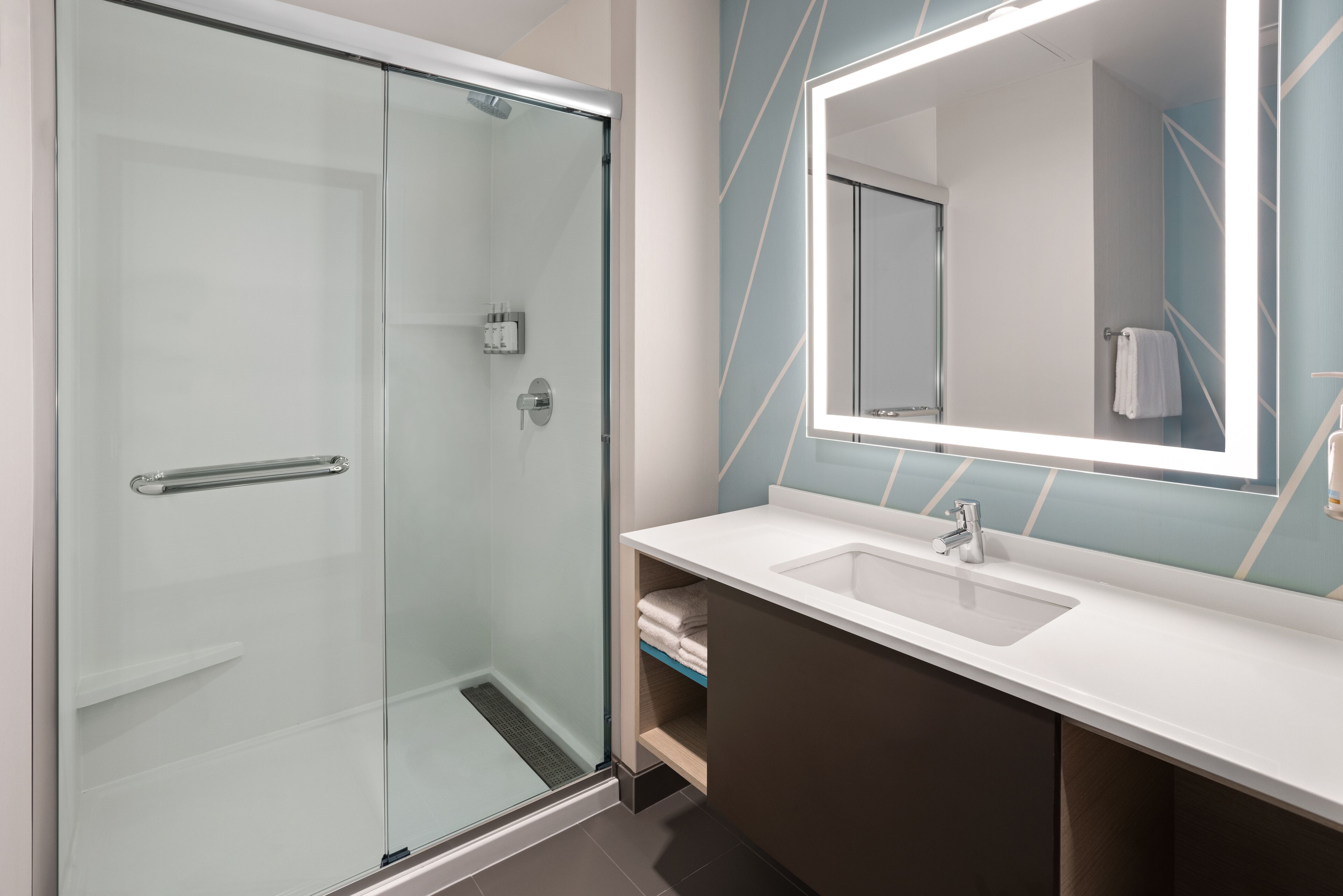 Photo - avid hotels - Brooklyn Dyker Heights by IHG