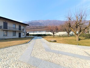 Front of property - Winter Spring Summer Apartments (Mergozzo)