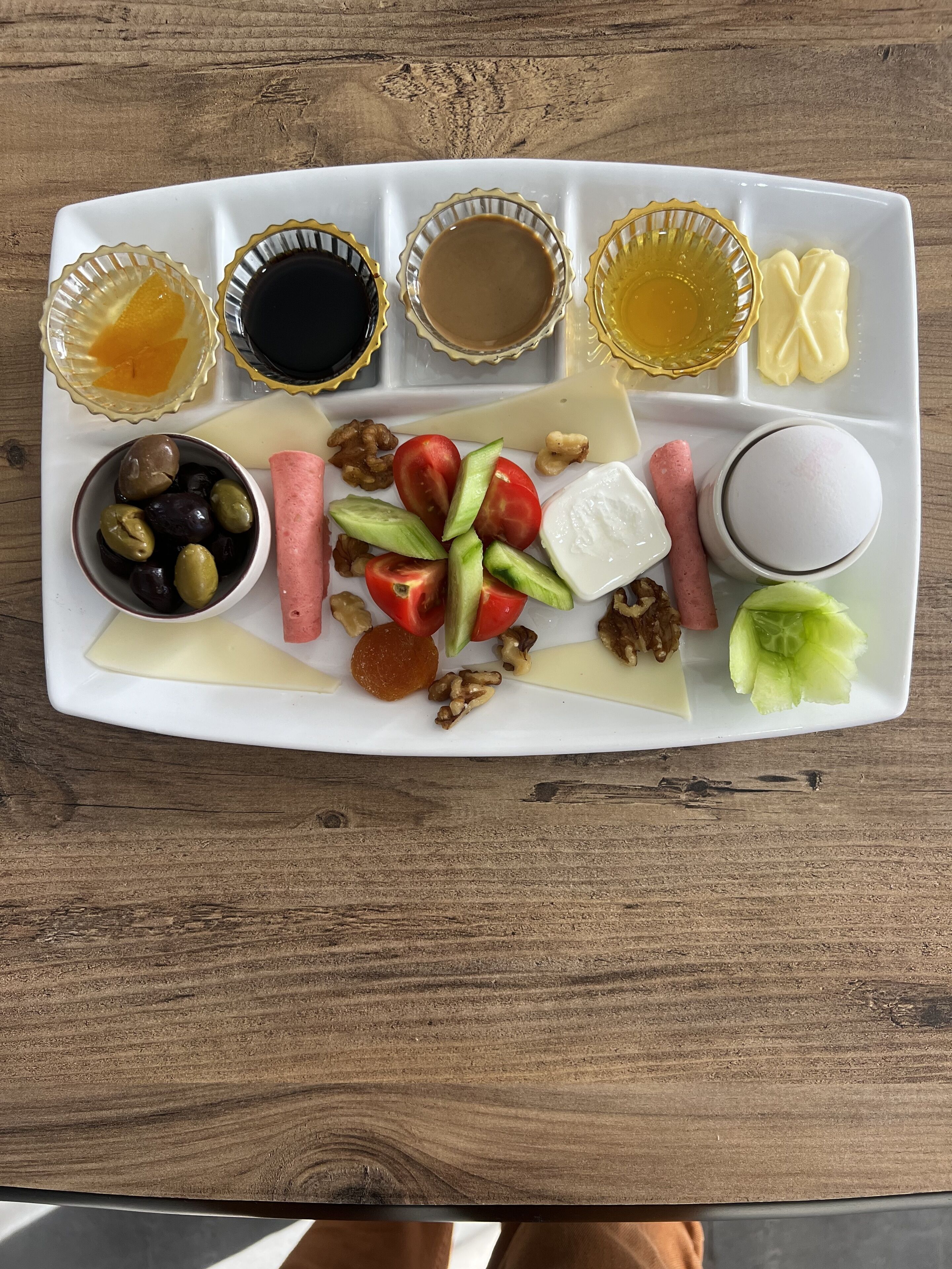 daily to-go breakfast (eur 5 per person)