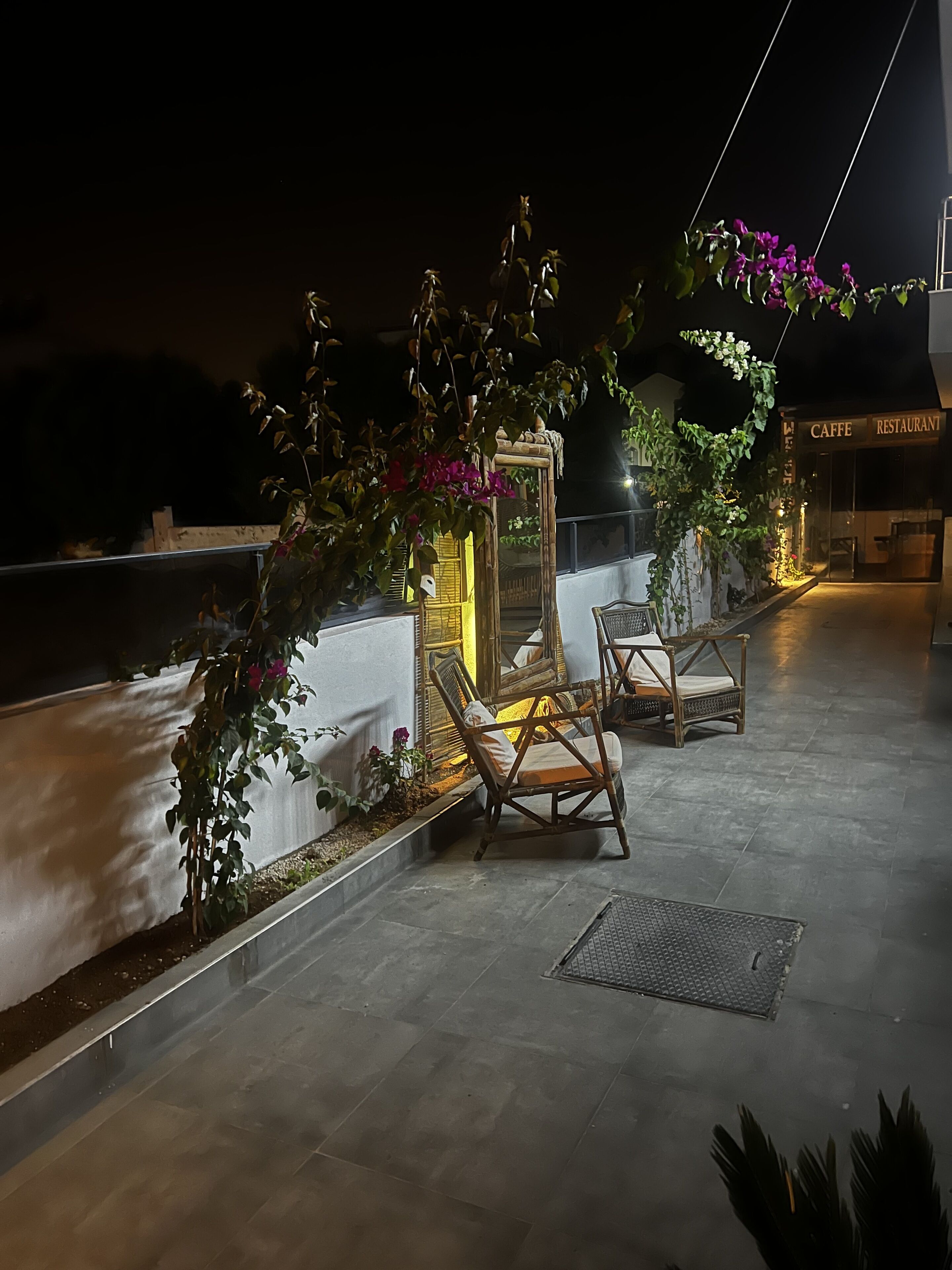 32-inch lcd tv with satellite channels, tv