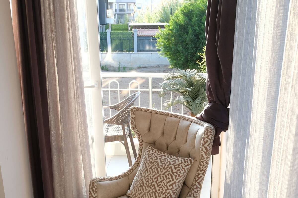 egyptian cotton sheets, premium bedding, down duvets, tempur-pedic beds