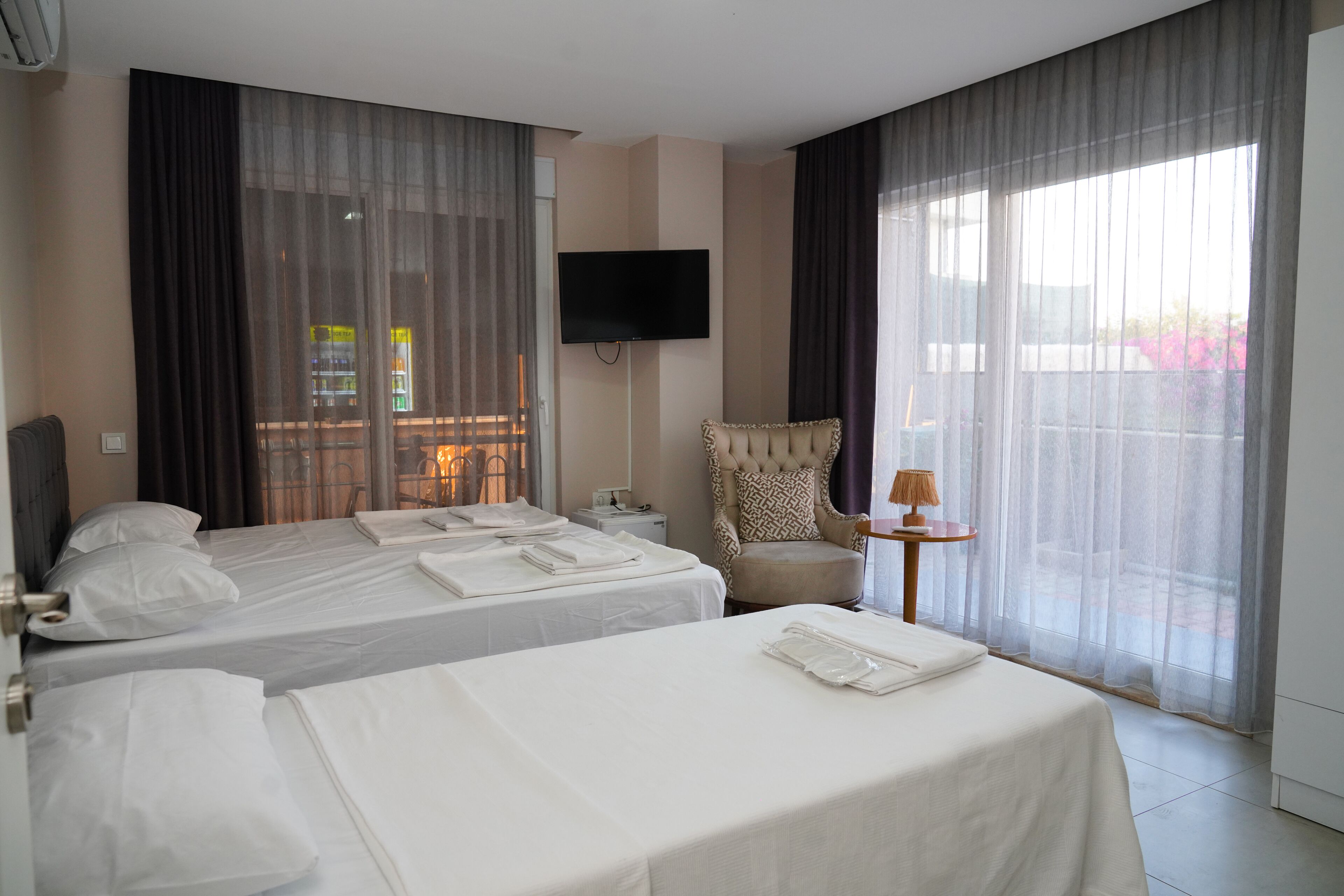 egyptian cotton sheets, premium bedding, down duvets, tempur-pedic beds