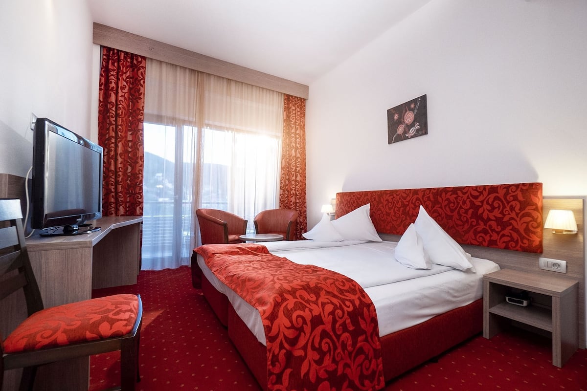 Standard Room, City View
