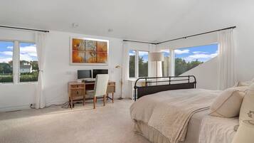 4 habitaciones, escritorio, wifi gratis y ropa de cama