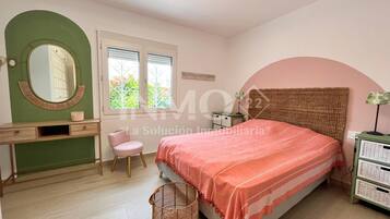 3 slaapkamers, een strijkplank/strijkijzer