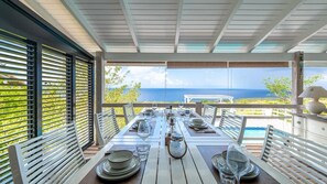 Outdoor dining - Villa Blue Ocean (Willemstad)