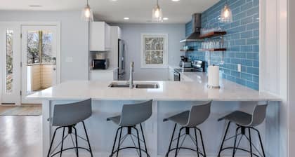 Now You're Cookin: Hot Tub | 700ft. to the Beach