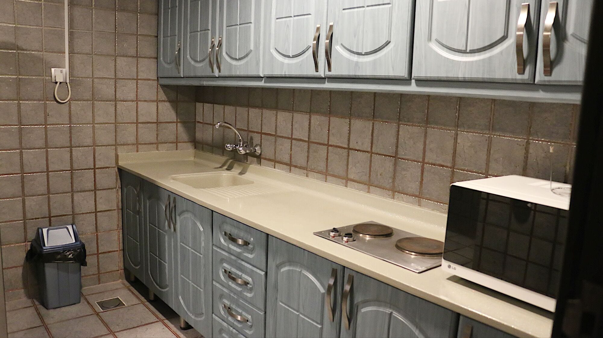 Photo - Weekdays Hotel