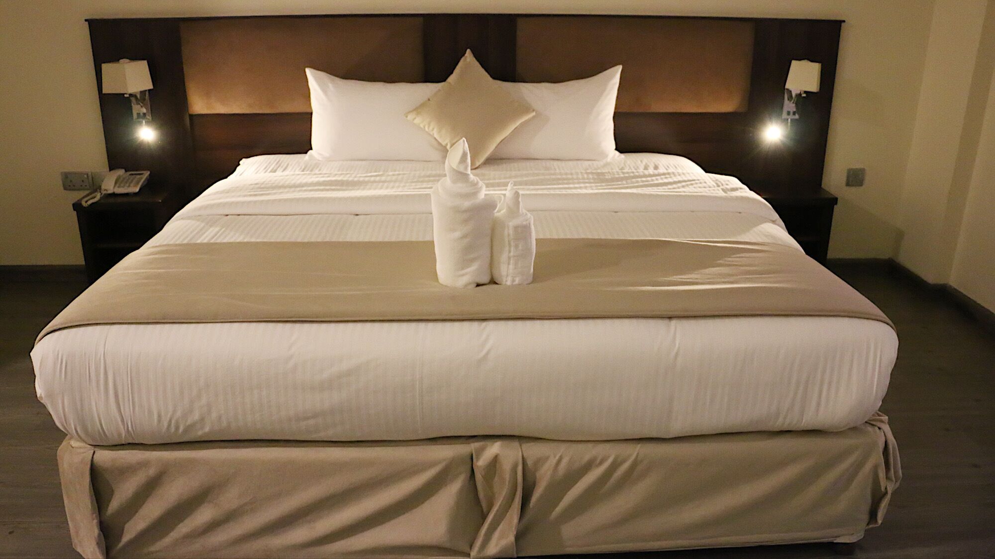 Photo - Weekdays Hotel