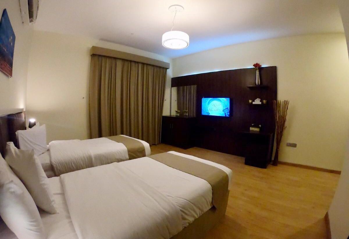 Photo - Weekdays Hotel