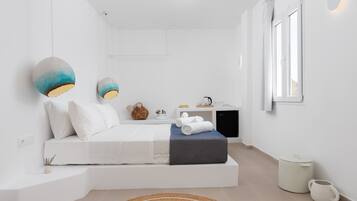 Minibar, caja fuerte, sistema de insonorización