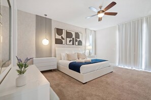 10 bedrooms, iron/ironing board, WiFi, bed sheets - 10 bd Pool Home, spa, movie & game room (2302) (Kissimmee)