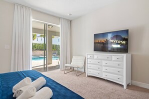 10 bedrooms, iron/ironing board, WiFi, bed sheets - 10 bd Pool Home, spa, movie & game room (2302) (Kissimmee)