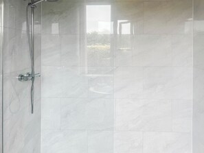 Unclassified image, 5 of 45, button