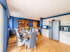 Dining - 4 bedroom accommodation in Runswick Bay (Runswick Bay)