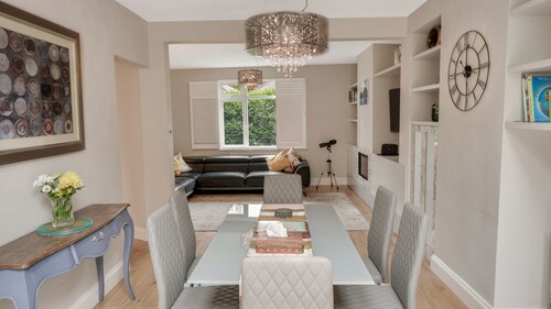 Luxurious yet cosy Family home