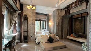 Unclassified image, 2 of 39, button - Khgemanuanjun Gallery Resort & Spa (Ban Bueng)