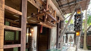Unclassified image, 4 of 39, button - Khgemanuanjun Gallery Resort & Spa (Ban Bueng)