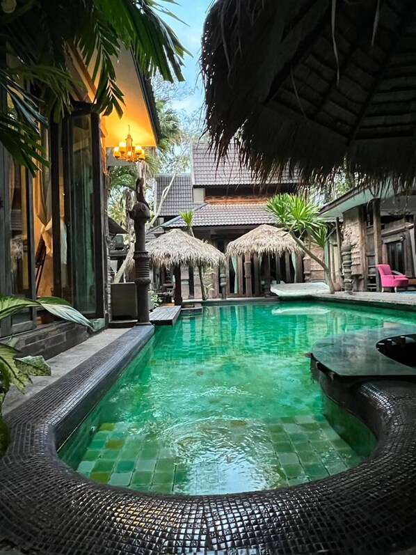 Apartment | Pool | Outdoor pool - Khgemanuanjun Gallery Resort & Spa (Ban Bueng)