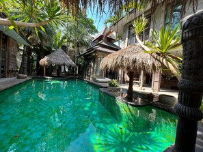 Apartment | Pool | Outdoor pool - Khgemanuanjun Gallery Resort & Spa (Ban Bueng)
