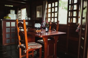 Dining - Cabanas Capivari Lodge (Campos do Jordão)