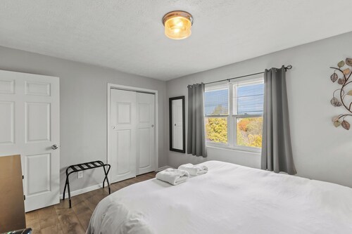 7 Min to Ark! Quiet Escape!