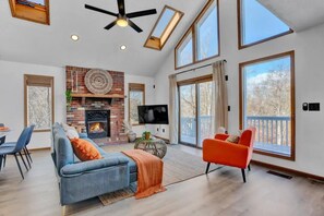 Smart TV, fireplace, table tennis