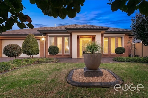 Large spacious 4 bedroom home