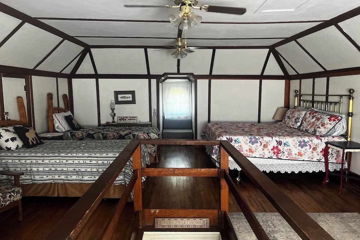 1 bedroom, premium bedding, down duvets, individually decorated