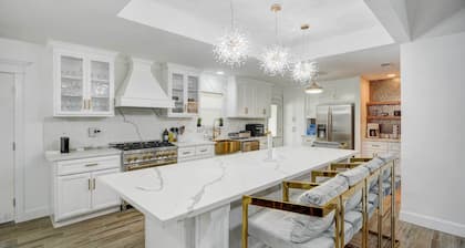 Centrally Located Eagle Pass Home w/ Pool!