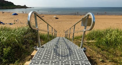 Accessible Luxury Cottage with Stunning Views, Private Hot Tub, Private Path to Beach