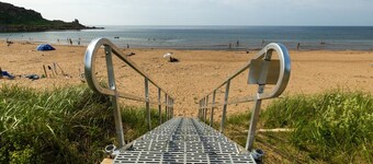 Accessible Luxury Cottage with Stunning Views, Private Hot Tub, Private Path to Beach
