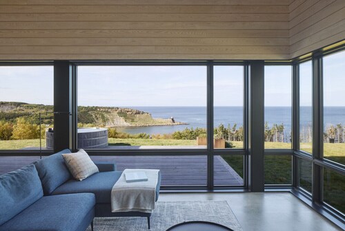 Cedar - Luxury Oceanview Cottage with Hot Tub & Private Beach Access near Cabot Trail