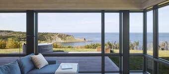 Birch - Luxury Oceanview Cottage with Hot Tub & Private Beach Access near Cabot Trail