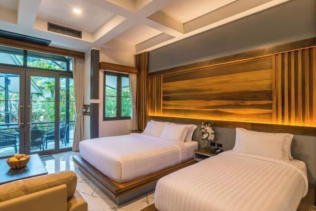 Premium bedding, minibar, in-room safe, WiFi (free)