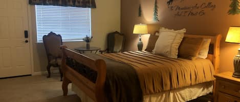 1 chambre, fer et planche à repasser, Wi-Fi gratuit, draps fournis