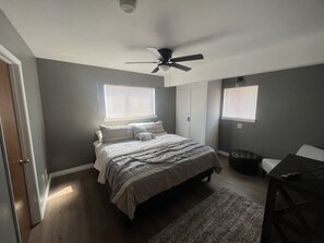 1 chambre, fer et planche à repasser, Wi-Fi gratuit, draps fournis