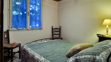 2 slaapkamers, een strijkplank/strijkijzer