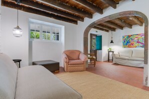 Smart TV, table football - Casa da Estufa 25 (Funchal)